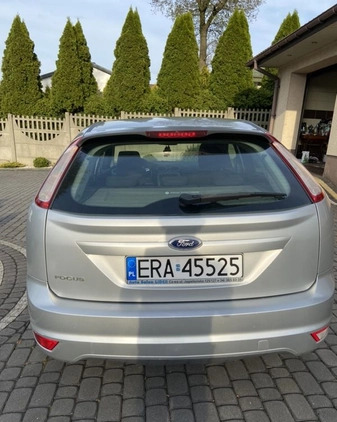 Ford Focus cena 12500 przebieg: 295000, rok produkcji 2011 z Radomsko małe 92
